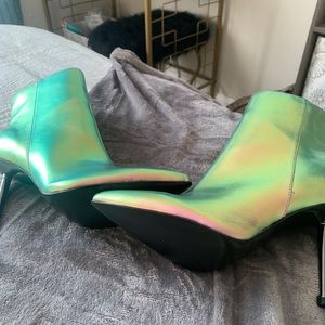 Nine West Tryin3 stiletto bootie